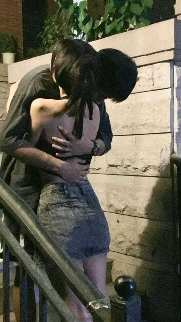 EM LUÔN LÀ ĐÓA HOA RỰC RỠ