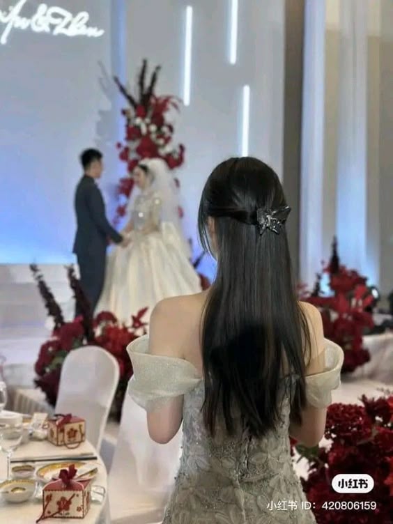 HÔN NHÂN KHÔNG HẠNH PHÚC NHƯ VẺ BỀ NGOÀI