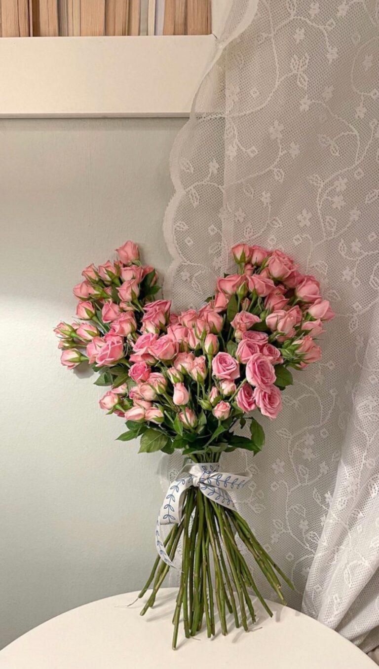 RƠI VÀO LƯỚI TÌNH